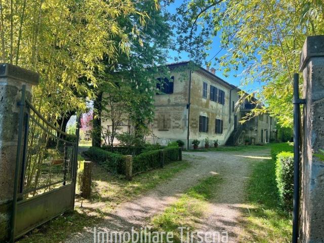 Case e ville in vendita di 400 m²