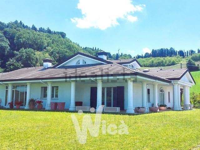 Case e ville in vendita di 400 m²