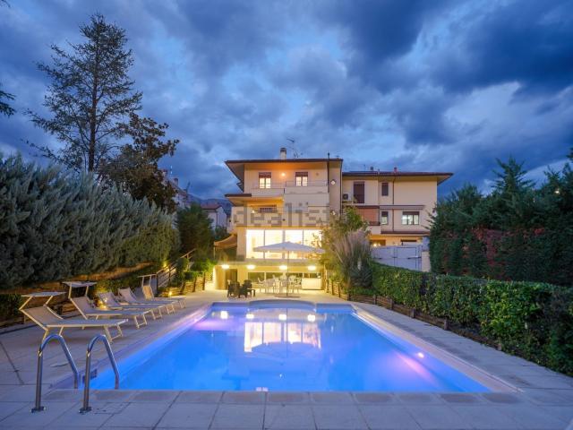 Case e ville in vendita di 400 m²