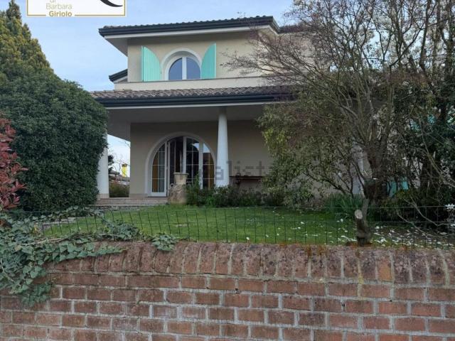 Case e ville in vendita di 400 m²