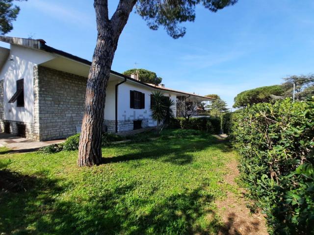 Case e ville in vendita di 400 m²