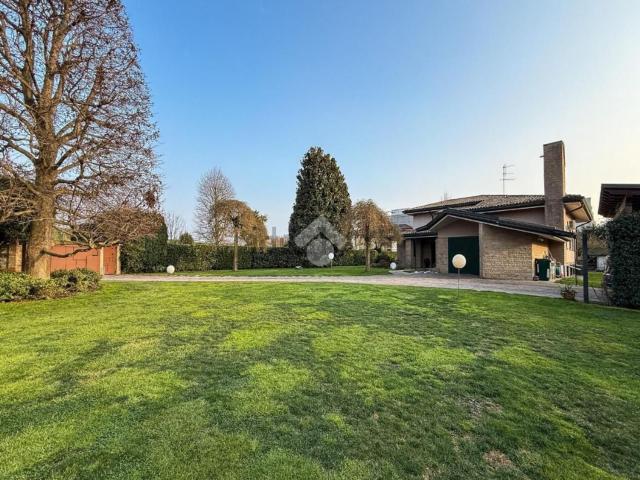 Case e ville in vendita di 400 m²