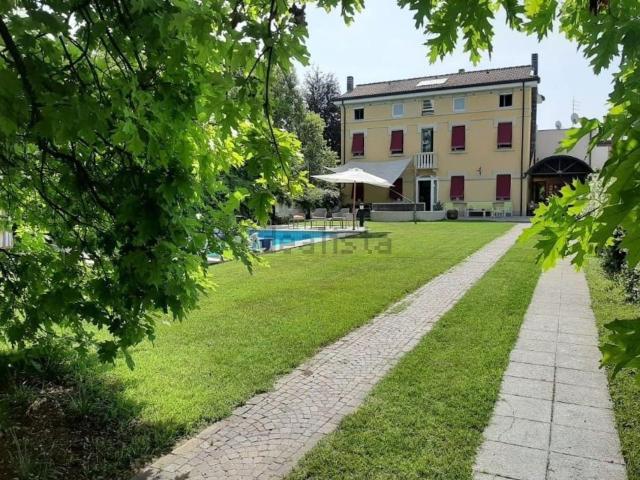 Case e ville in vendita di 400 m²