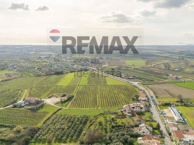 Case e ville in vendita di 400 m² in Via Corso, 52