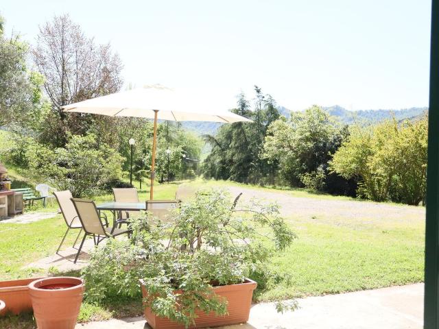 Case e ville in vendita di 400 m² in Via Cavaioni