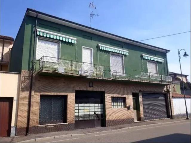 Case e ville in vendita di 400 m² in Via Bellisomi