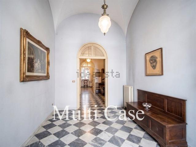 Case e ville in vendita di 400 m² in Via Giuseppe Verdi