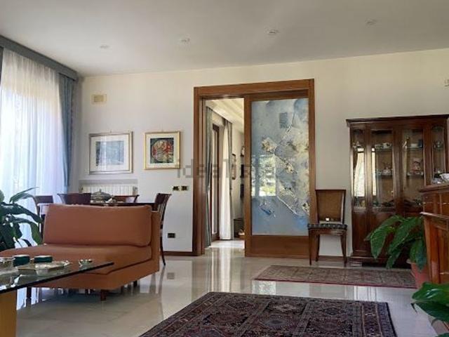 Case e ville in vendita di 400 m² in Via degli ulivi