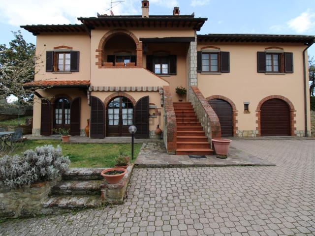 Case e ville in vendita di 400 m² in Via del Casalino