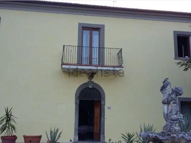 Case e ville in vendita di 400 m² in Via di Spicciano
