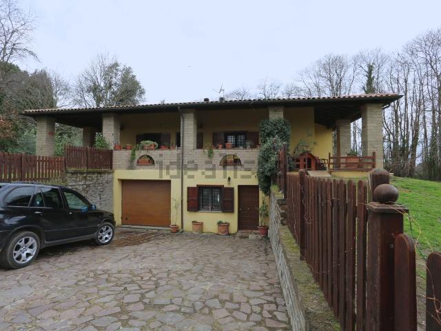 Case e ville in vendita di 400 m² in Via fonte inguattata, 7