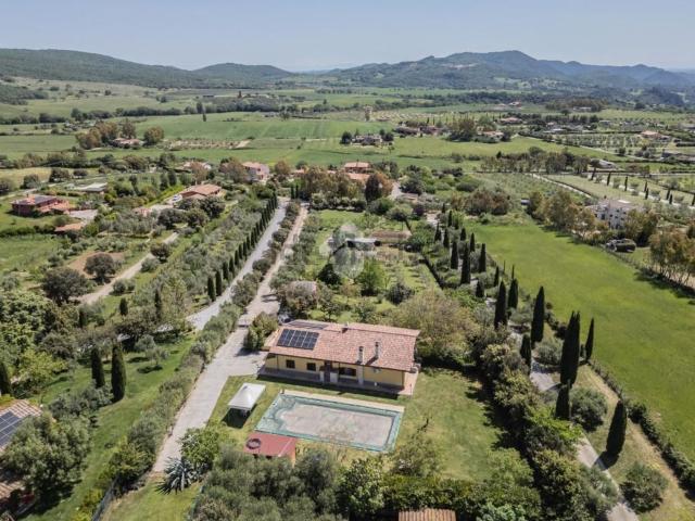 Case e ville in vendita di 400 m² in Via Orti della Paola, 22