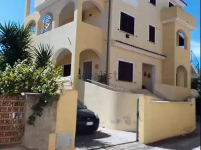 Case e ville in vendita di 400 m² in Via Nizza