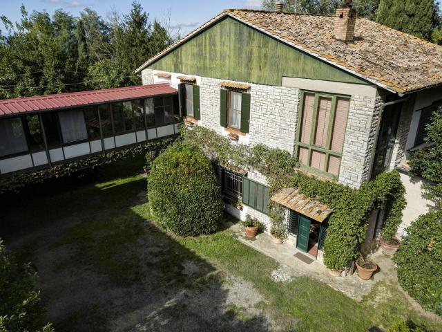 Case e ville in vendita di 400 m² in Via San Vivaldo