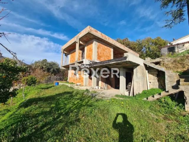 Case e ville in vendita di 400 m² in Via Provinciale