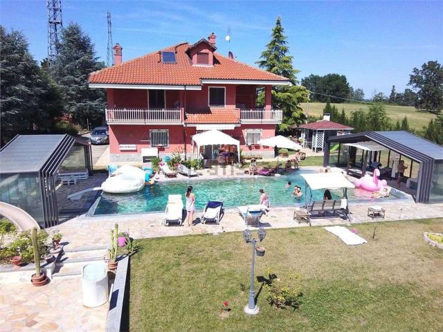 Case e ville in vendita di 400 m² in Viale Bianco Don Alfredo
