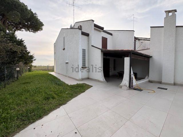 Case e ville in vendita di 400 m² in Viale G. Puccini