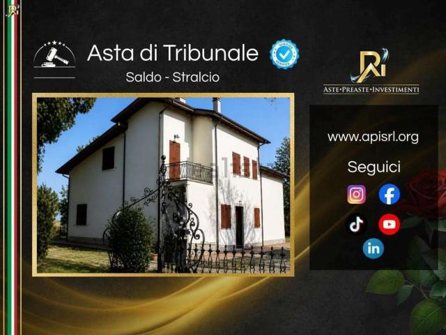 Case e ville in vendita di 400 m² in Località La croce