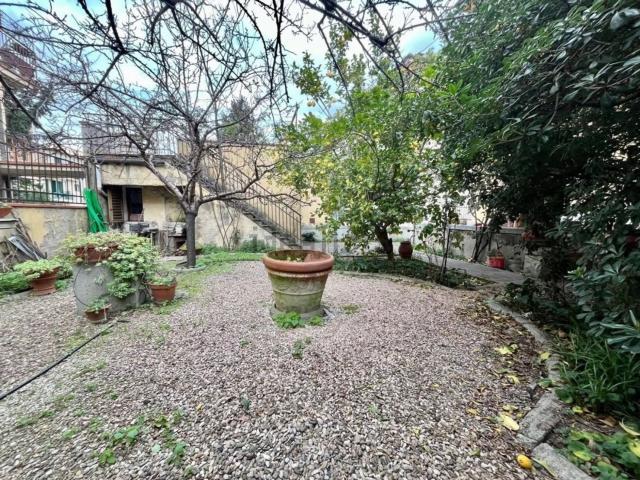 Case e ville in vendita di 400 m² in Piazza Giacomo Puccini