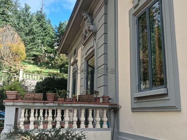 Case e ville in vendita di 400 m² in Strada Provinciale 103