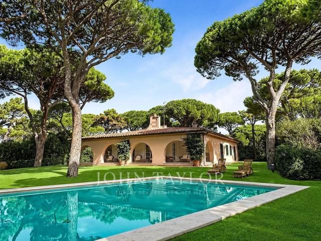 Case e ville in vendita di 400 m² in Strada Provinciale delle Rocchette