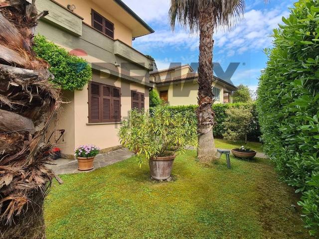 Case e ville in vendita di 402 m²