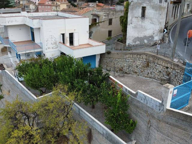 Case e ville in vendita di 405 m² in Via San Caterina, 98