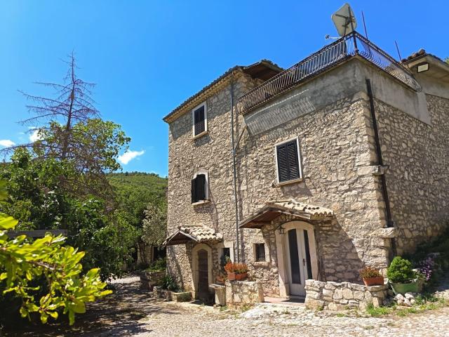 Case e ville in vendita di 407 m² in Via Coste