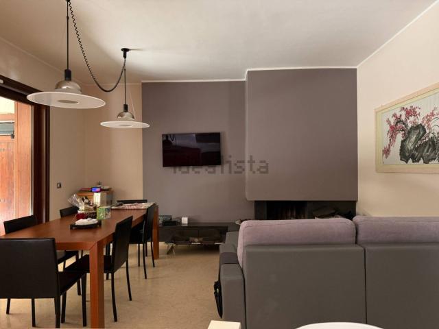 Case e ville in vendita di 409 m² in Via Catauli
