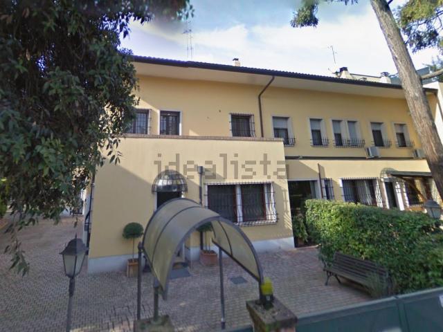 Case e ville in vendita di 410 m² in Via dei Mille