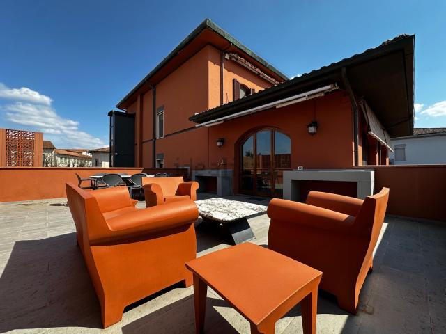 Case e ville in vendita di 410 m² in Via San Lorenzo