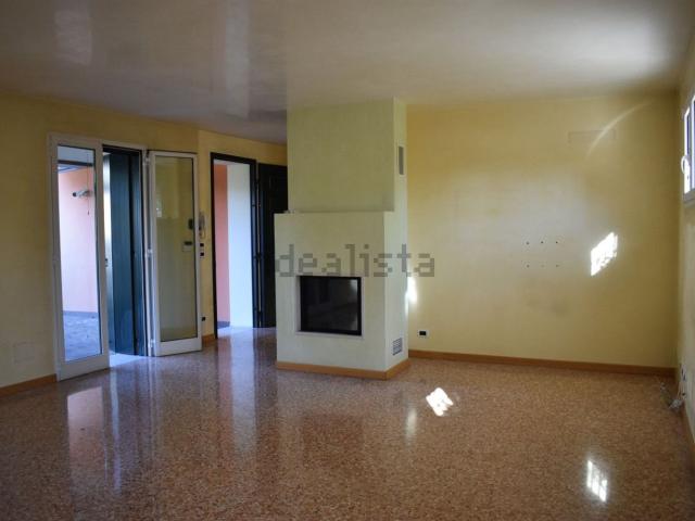 Case e ville in vendita di 410 m² in Via Tiziano Vecellio