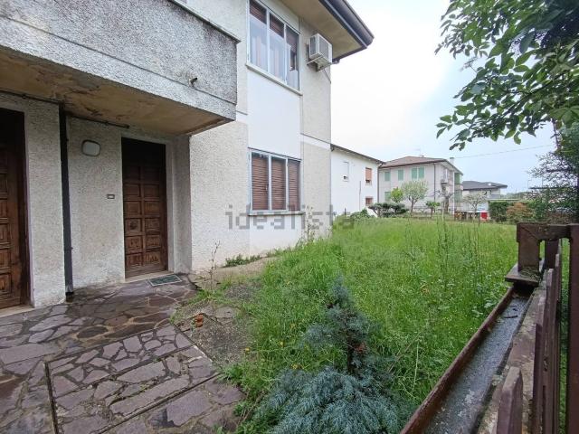 Case e ville in vendita di 412 m² in Via Romea