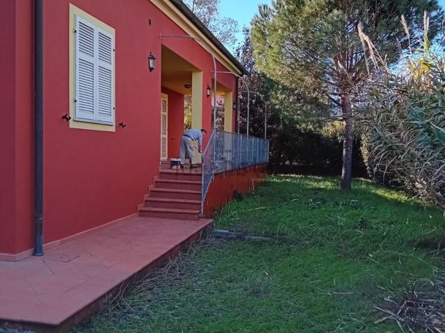 Case e ville in vendita di 412 m² in Viale 25 Aprile, 29