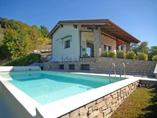 Case e ville in vendita di 413 m² in Via Al Forte