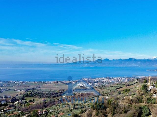 Case e ville in vendita di 415 m² in Località Valsorda