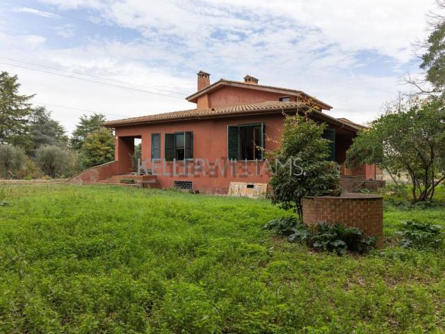 Case e ville in vendita di 416 m² in Via Aurelia, 2379