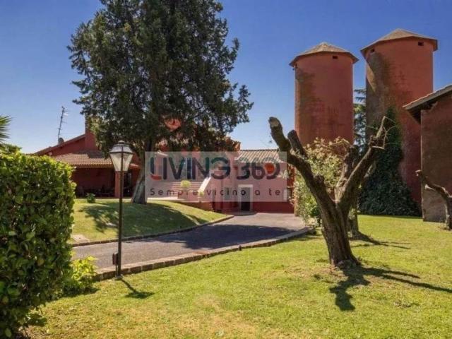 Case e ville in vendita di 420 m²