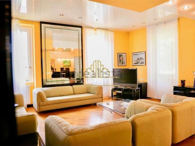 Case e ville in vendita di 420 m²