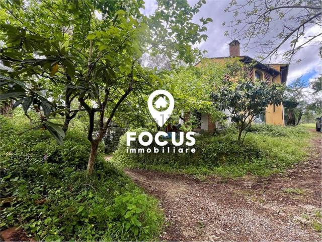 Case e ville in vendita di 420 m²