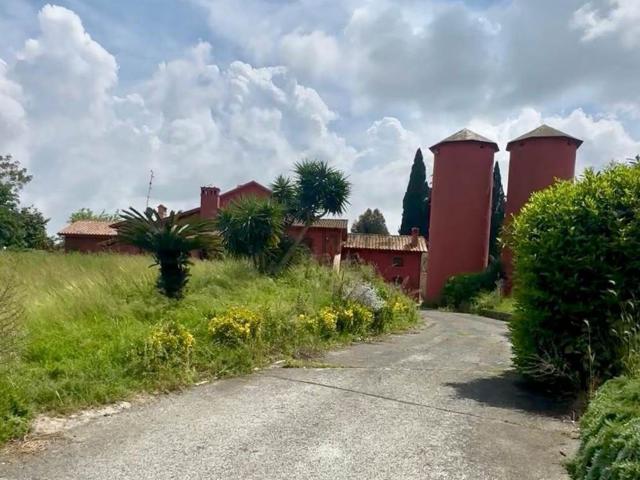 Case e ville in vendita di 420 m² in Via del Casale della Castelluccia