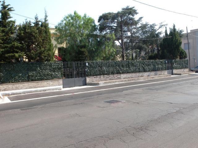 Case e ville in vendita di 420 m² in Via di Gallipoli