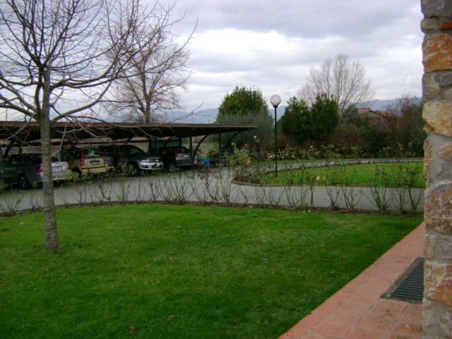 Case e ville in vendita di 420 m² in Via Forano