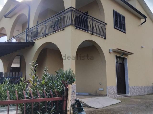 Case e ville in vendita di 420 m² in Strada Provinciale 47