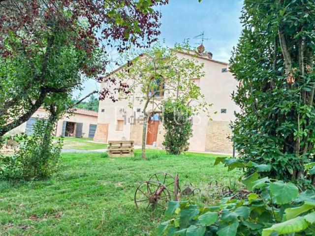 Case e ville in vendita di 421 m² in Via del Saracino