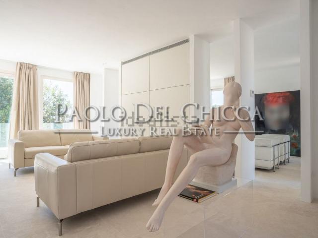Case e ville in vendita di 423 m² in Via di Poggio alle Mandrie