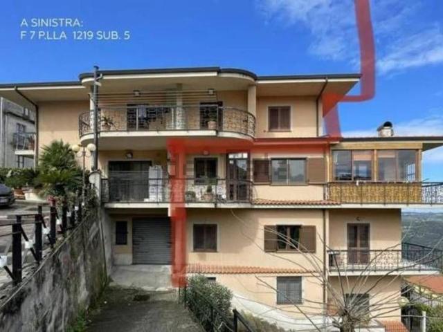Case e ville in vendita di 423 m² in Via Papa Giovanni XXIII