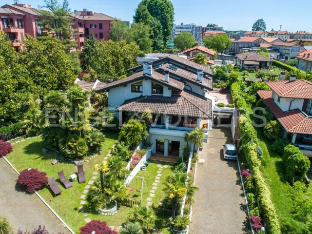 Case e ville in vendita di 424 m² in Via Santa Maria Maddalena, 69