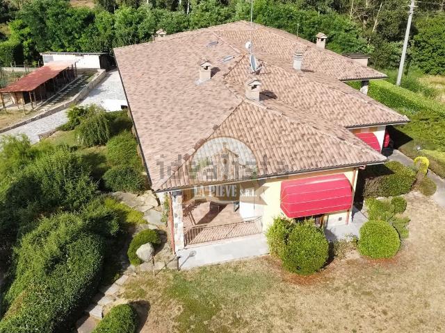 Case e ville in vendita di 424 m² in Frazione barca