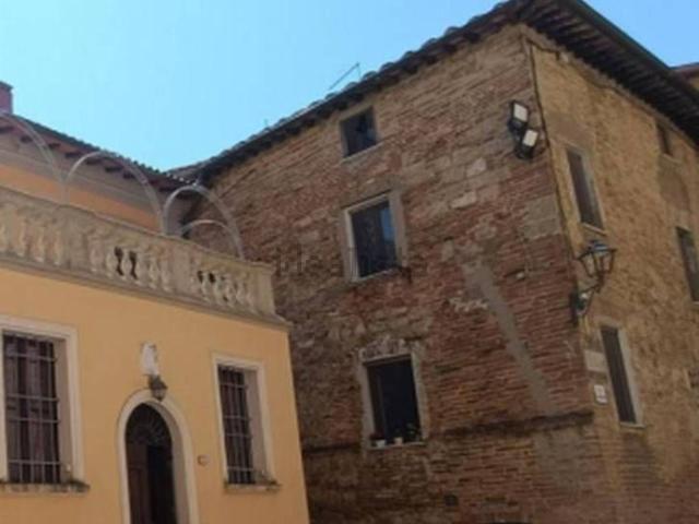 Case e ville in vendita di 425 m² in Via Baldetti